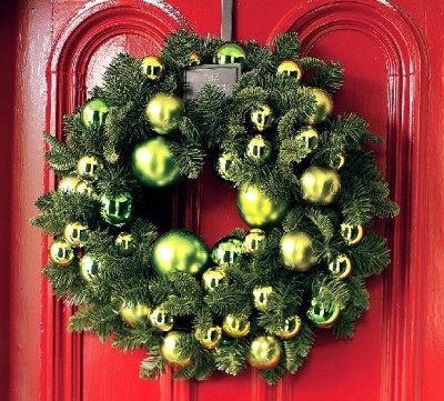 Outdoor-Ornament-Pine-Wreath